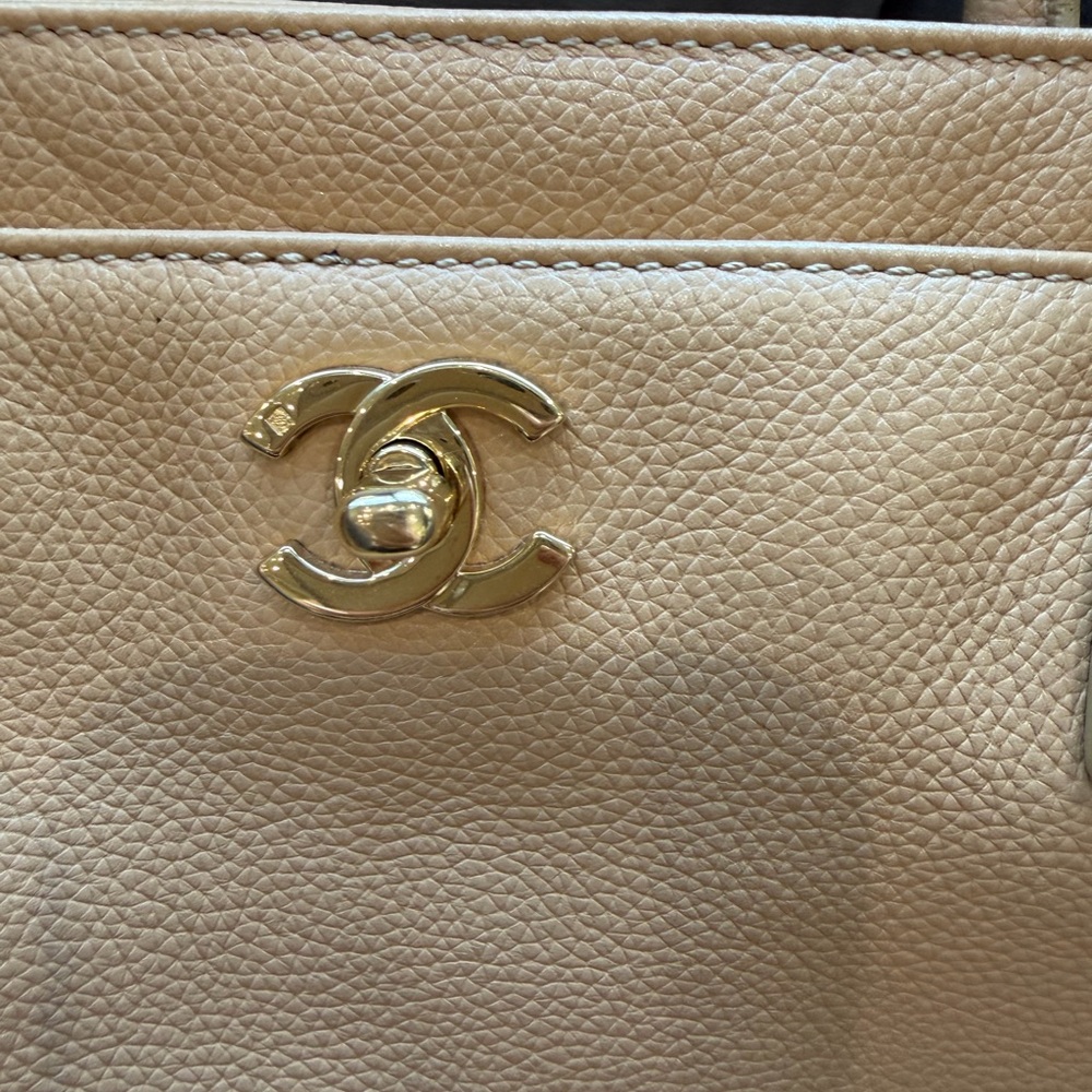 Reserved- Vintage CHANEL Cerf Exec Tote Bag 24k Gold work bag - Picture 11 of 17